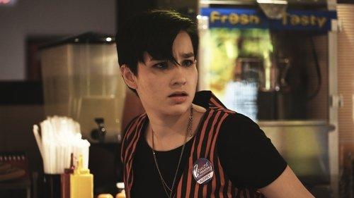 Scream: The TV Series Season 2 Episode 1 - I Know What You Did Last Summer