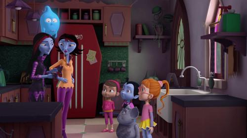 Vampirina Season 3 Episode 4 - Art Galler-eek!