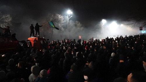 VICE News Tonight Season 6 Episode 4 - Thursday, January 13, 2022