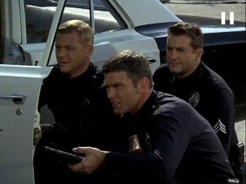 Adam-12 Season 3 Episode 15 - Log 026: LEMRAS
