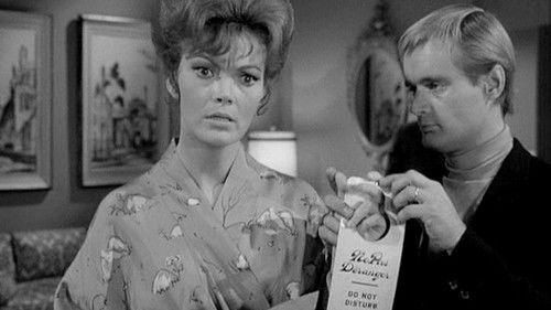 The Man from U.N.C.L.E. Season 1 Episode 28 - The Girls of Nazarone Affair