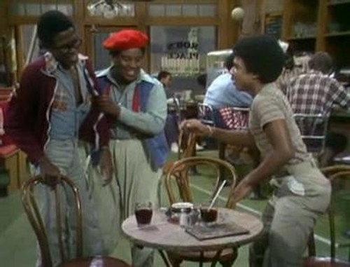 What's Happening!! Season 1 Episode 7 - Speak for Yourself, Dwayne