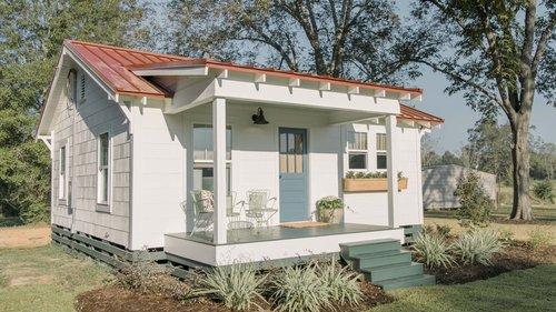 Home Town Season 4 Episode 2 - The Littlest House