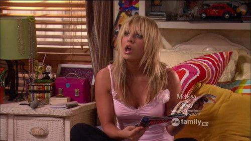 8 Simple Rules Season 3 Episode 4 - Out of the Box