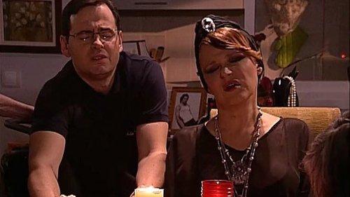 La que se avecina Season 4 Episode 8 - Unos hongos, una pitonisa y un espíritu errante