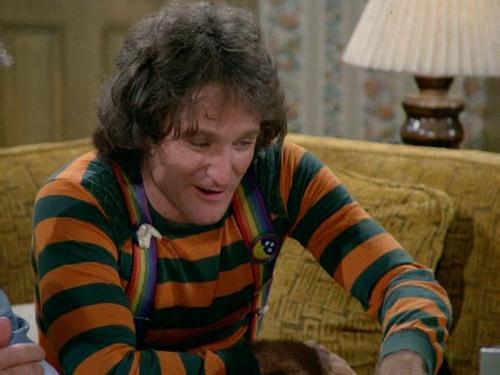 Mork & Mindy Season 2 Episode 25 - Invasion of the Mork Snatchers