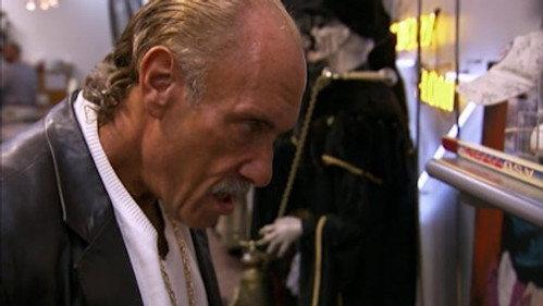 Hardcore Pawn Season 6 Episode 25 - To Catch a Thief, Part 1