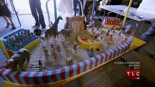 Cake Boss Season 4 Episode 1 - Circus, Celebrity Chef & Surprise!