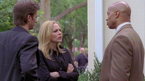 In Plain Sight Season 1 Episode 7 - Iris Doesn't Live Here Anymore