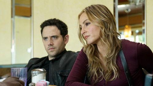 Shades of Blue Season 1 Episode 4 - Who Can Tell Me Who I Am?