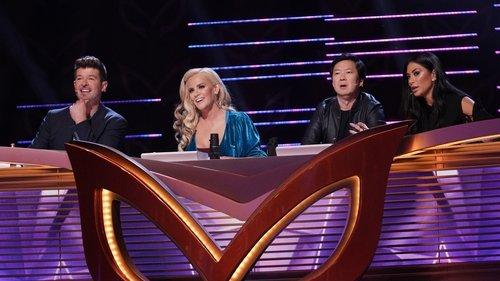 The Masked Singer Season 1 Episode 1 - Season Premiere: Mask On Face Off