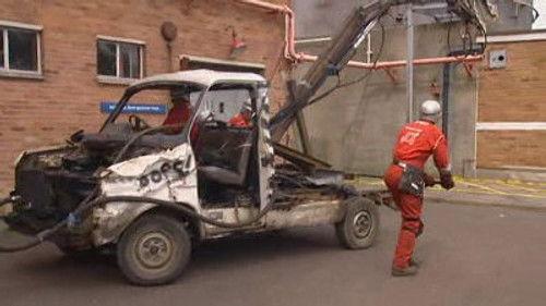 Scrapheap Challenge Season 3 Episode 1 - Demolition