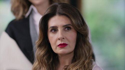 Juegos de amor y poder Season 1 Episode 9 - "Sorpresa impactante"