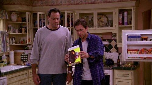 Everybody Loves Raymond Season 5 Episode 5 - Pet Cemetery