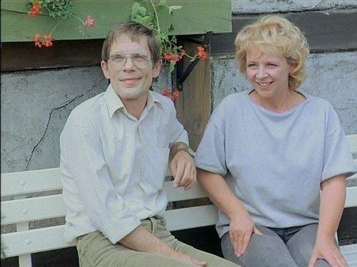 Ghosts from Outside Season 1 Episode 2 - The Omens