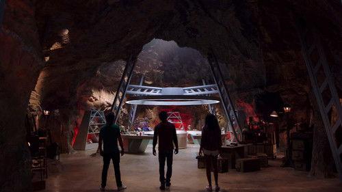 Power Rangers Season 22 Episode 2 - Past, Present and Fusion