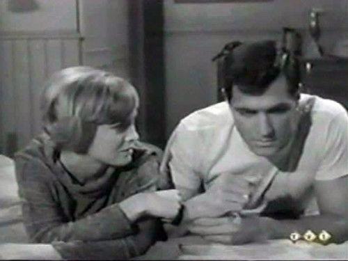 undefined Season 3 Episode 29 - Off Season