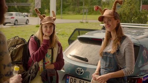 Neste sommer Season 9 Episode 2 - Hitchhiking & Old Fun