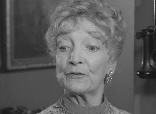 Alfred Hitchcock Presents Season 1 Episode 25 - There Was an Old Woman