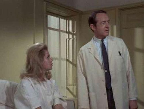 Bewitched Season 6 Episode 4 - Samantha's Curious Cravings