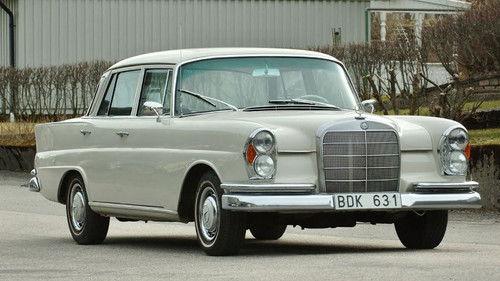 Shannons Club TV Season 1 Episode 12 - Mercedes Benz Fintail 220 Series