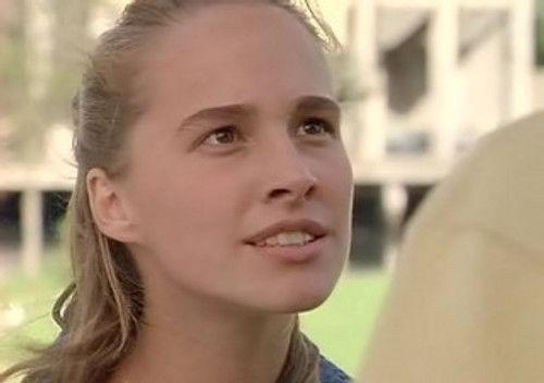 Spellbinder Season 1 Episode 24 - A Spellbinder In The House