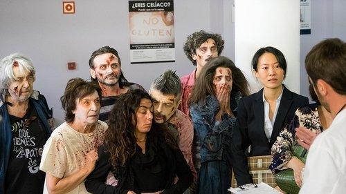 La que se avecina Season 9 Episode 9 - Un pianista loco, unos zombis bilingües y un foco de vicio y fornicio