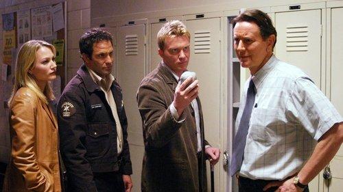 The Dead Zone Season 3 Episode 7 - Looking Glass