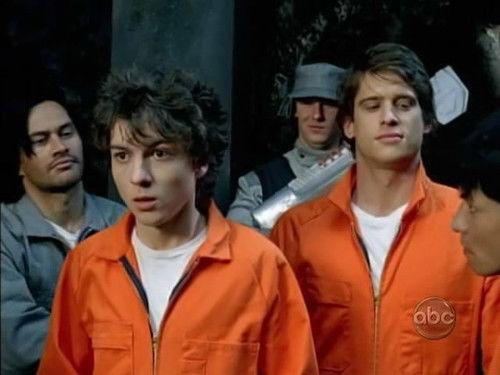 Power Rangers Season 17 Episode 2 - Fade to Black