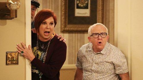 The Cool Kids Season 1 Episode 9 - Margaret Dates the Zodiac Killer