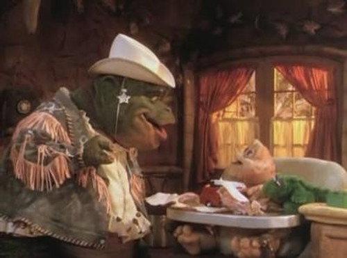 Dinosaurs Season 4 Episode 13 - Earl and Pearl