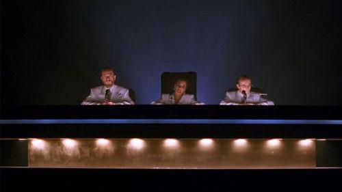 MacGyver Season 6 Episode 19 - Strictly Business