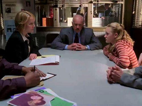 The Guardian Season 3 Episode 17 - The Watchers