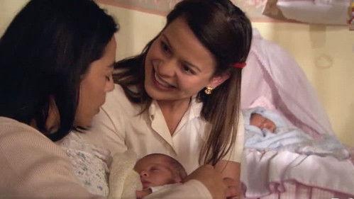 Tres milagros Season 1 Episode 1 - Miracles