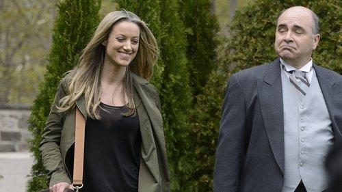 Lost Girl Season 5 Episode 4 - When God Opens a Window