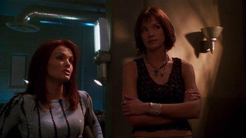 Birds of Prey Season 1 Episode 1 - Pilot