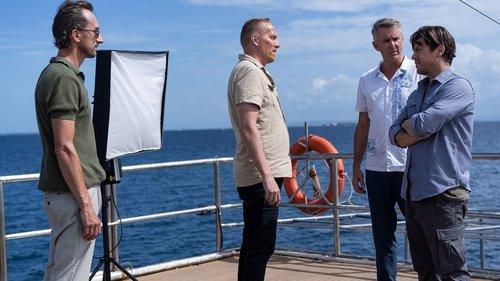 Almost Paradise Season 1 Episode 4 - Pistol Whip