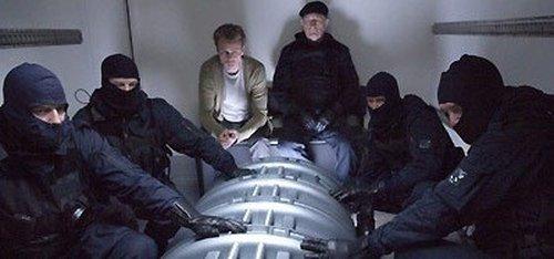 Jekyll Season 1 Episode 3 - Episode Three