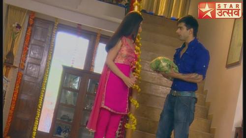 Dill Mill Gayye Season 5 Episode 8 - Armaan Gifts Ridhimma a Saree