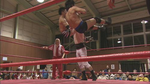 Document 72 Hours Season 5 Episode 1 - Wrestlers on the Road