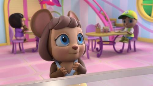 Butterbean's Café Season 1 Episode 7 - Cricket’s First Menu!