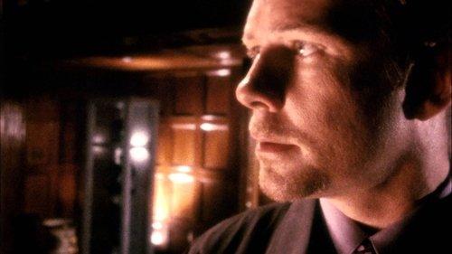 Smallville Season 2 Episode 13 - Suspect
