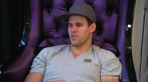 Kourtney and Kim Take New York Season 2 Episode 6 - Cats Away, Mice Play