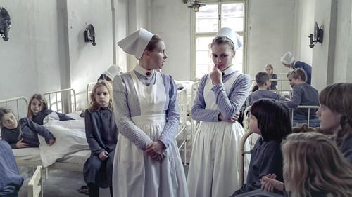 Charité Season 1 Episode 2 - Sunny Weather