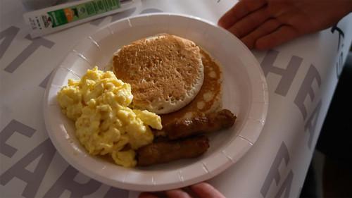 Wisconsin Foodie Season 16 Episode 4 - Breakfast on the Farm with Hinchley's Dairy, Maybe Lately's