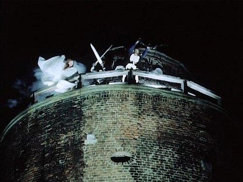 Ghosts under the Ferris Wheel Season 1 Episode 6 - Die schauerliche Nacht