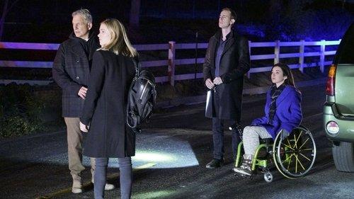 NCIS Season 13 Episode 17 - After Hours