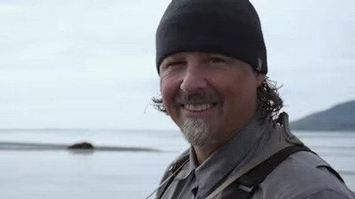 The Tracker's Diary: Bears of Katmai Season 1 Episode 6 - No Place Like Home