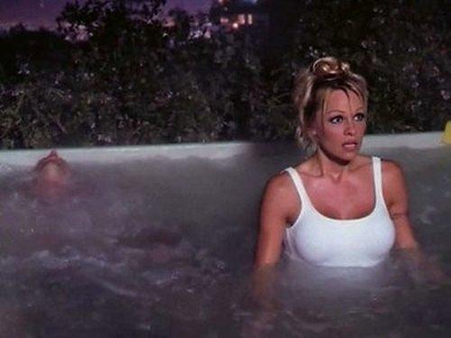 V.I.P. Season 1 Episode 15 - Val on the Run