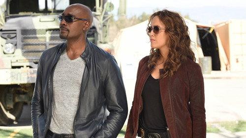 Rosewood Season 2 Episode 19 - Naegleria & Neighborhood Watch